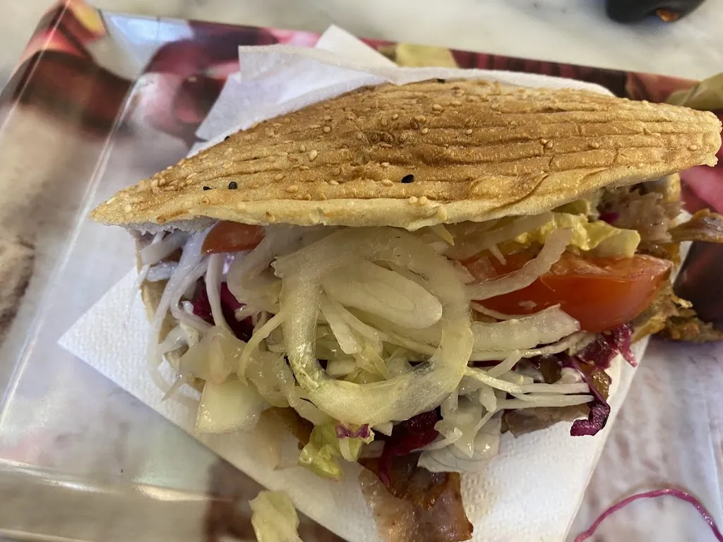 Marcel F_Volkan Imbiss Pressig_Pressig_review