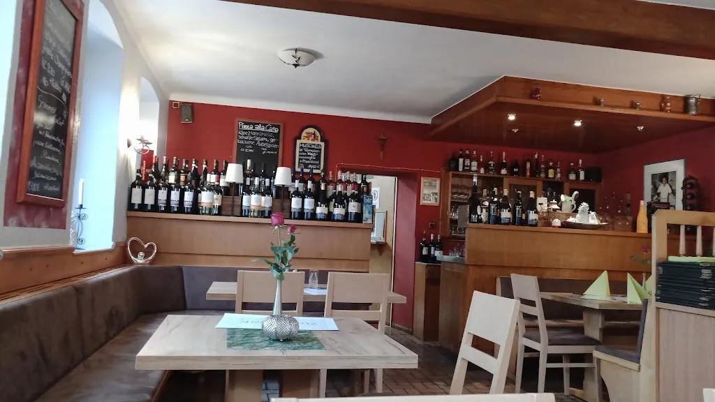 Daniel_Pizza -Salate und Pastaspezialitäten Bei Cosi_Pressig_avis