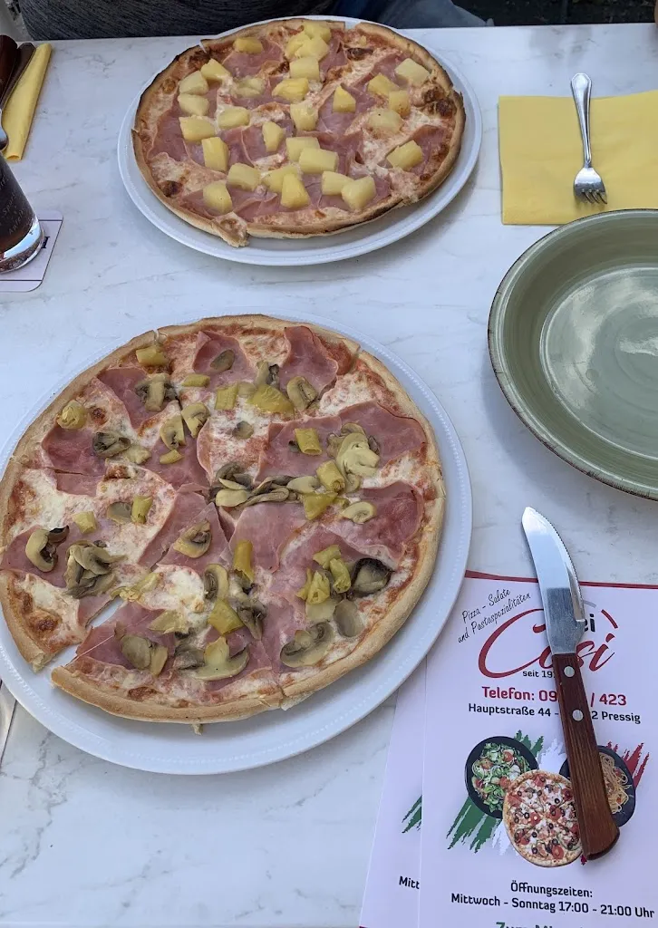 Pizza -Salate und Pastaspezialitäten Bei Cosi_Pressig_slider_image_3