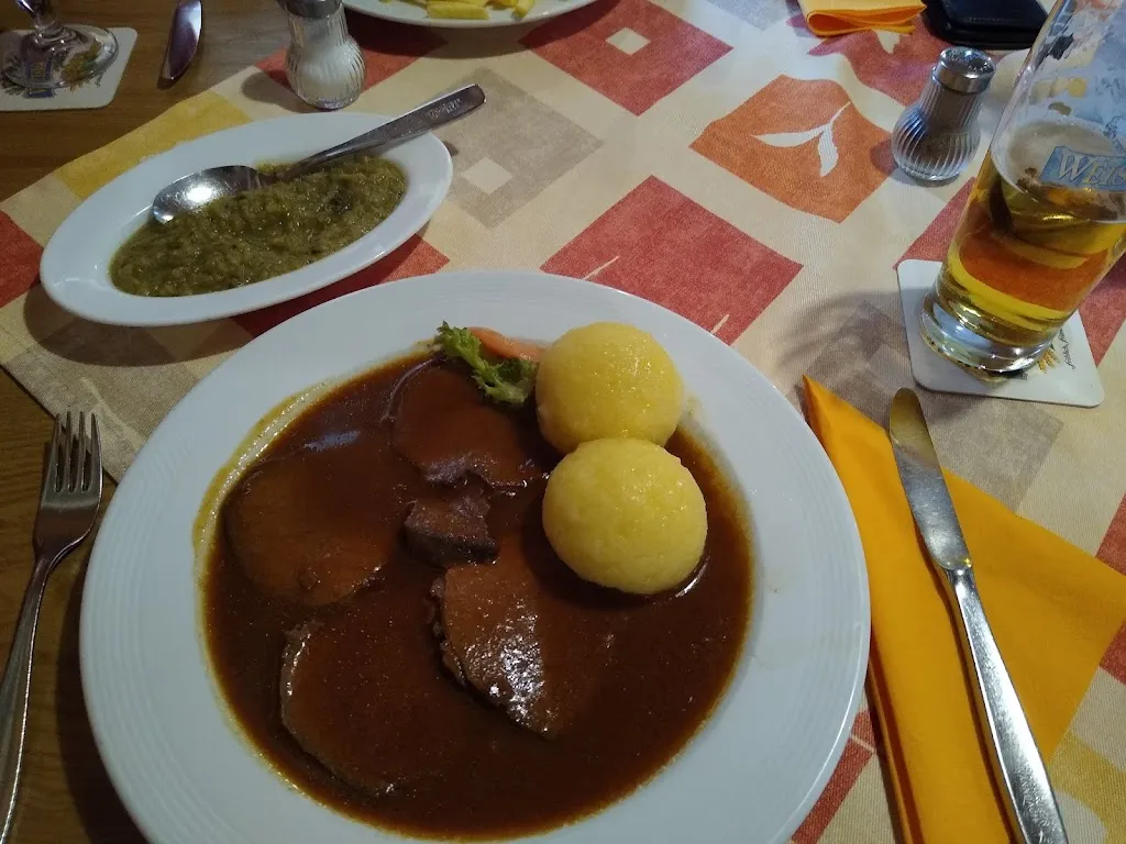 Nic Bruegge_Gasthof-Pension-Brennerei Mühlhäuser_Pretzfeld_review