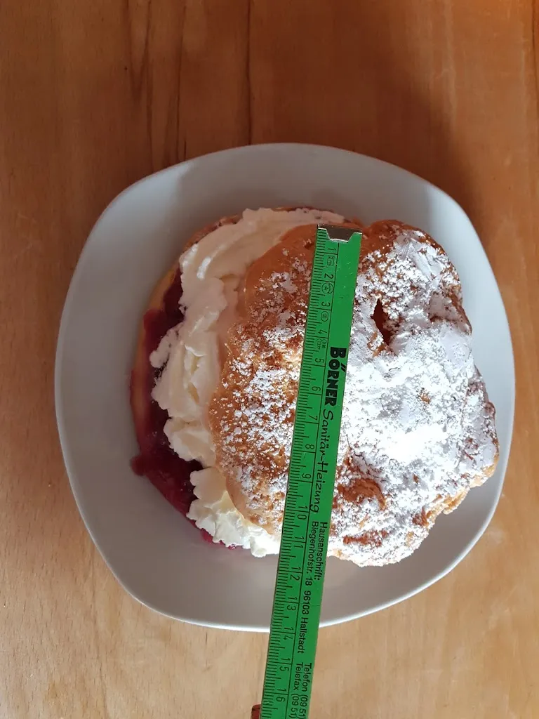 Matthias Mauthofer_Cafe Holweg Georg_Pretzfeld_review