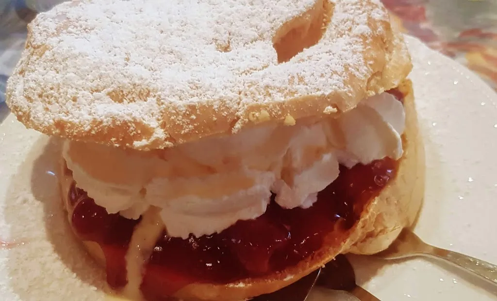 Denise N._Cafe Holweg Georg_Pretzfeld_review