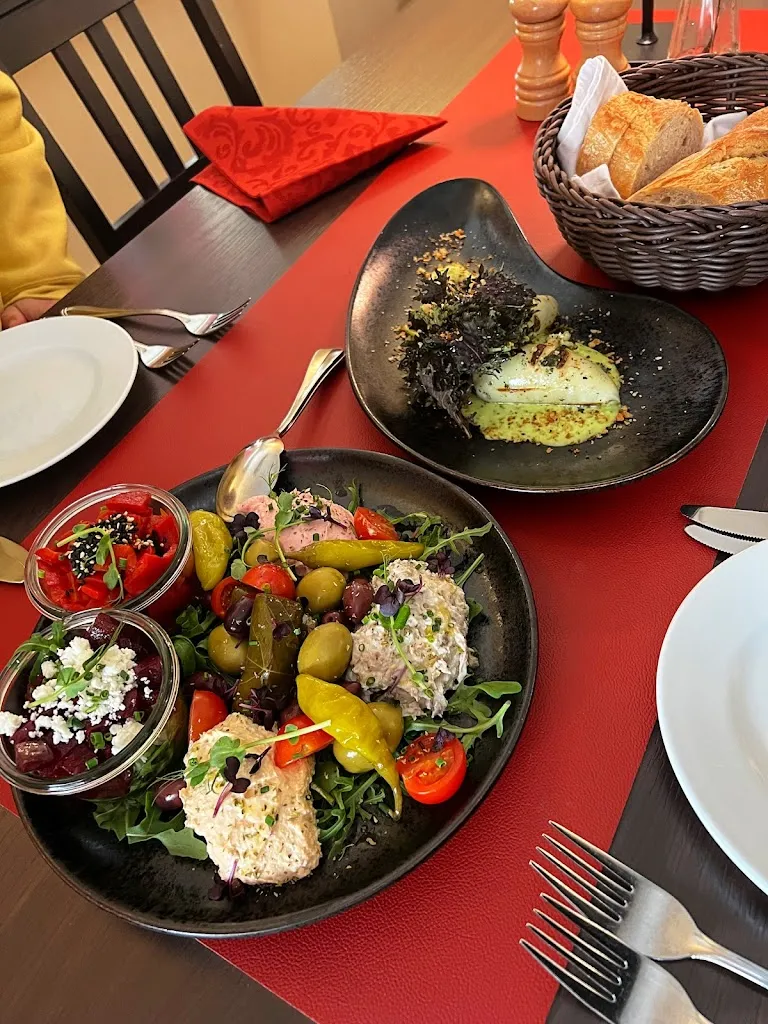 Teya Chittra Stockinger_Plaka Restaurant_Bayreuth_review