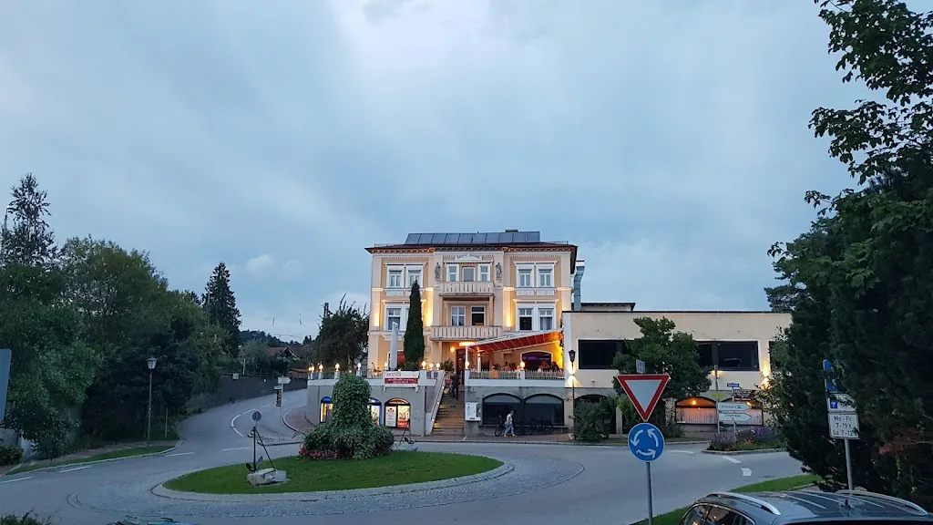 Guy Romagnoli_HACIENDA Tapasbar Restaurant_Chiemsee_Bewertung