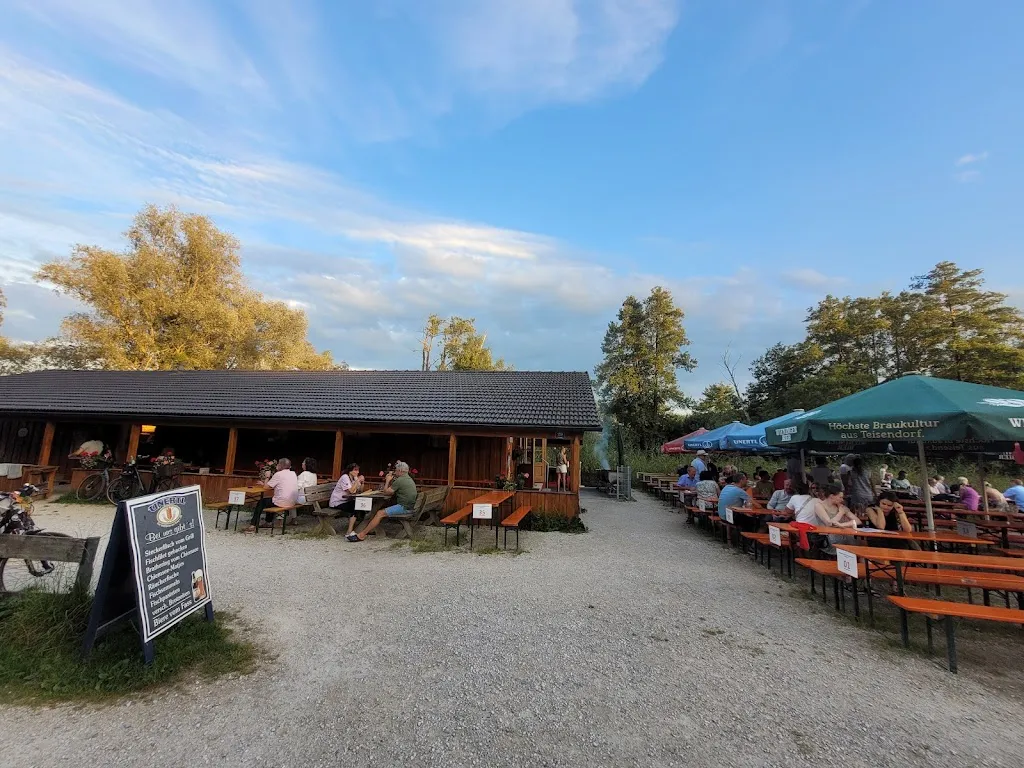 Maryam Klidsar_Fischhütte Reiter_Chiemsee_review