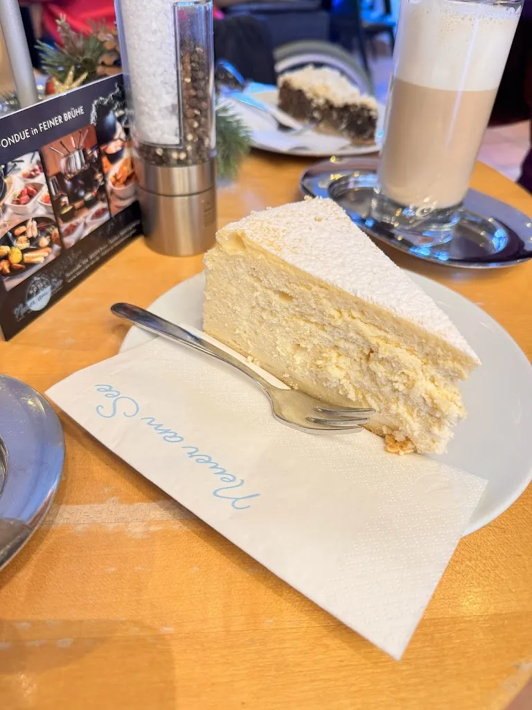 GÜLBAHAR EMİR IŞIK_Konditorei-Restaurant Cafe Neuer am See_Chiemsee_review