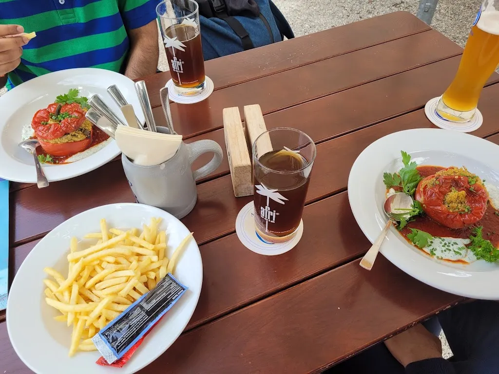 Vinuta Dattatraya_Schlosswirtschaft Herrenchiemsee_Herrenchiemsee_review