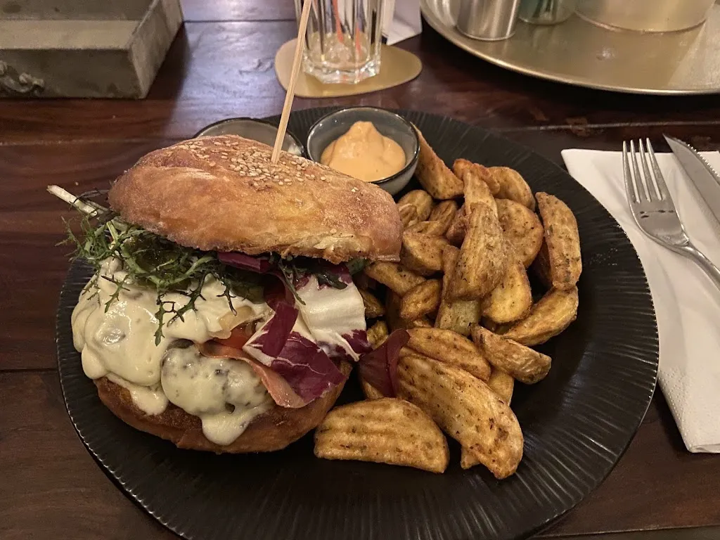 Karma7_Pyrbaum_slider_image_2