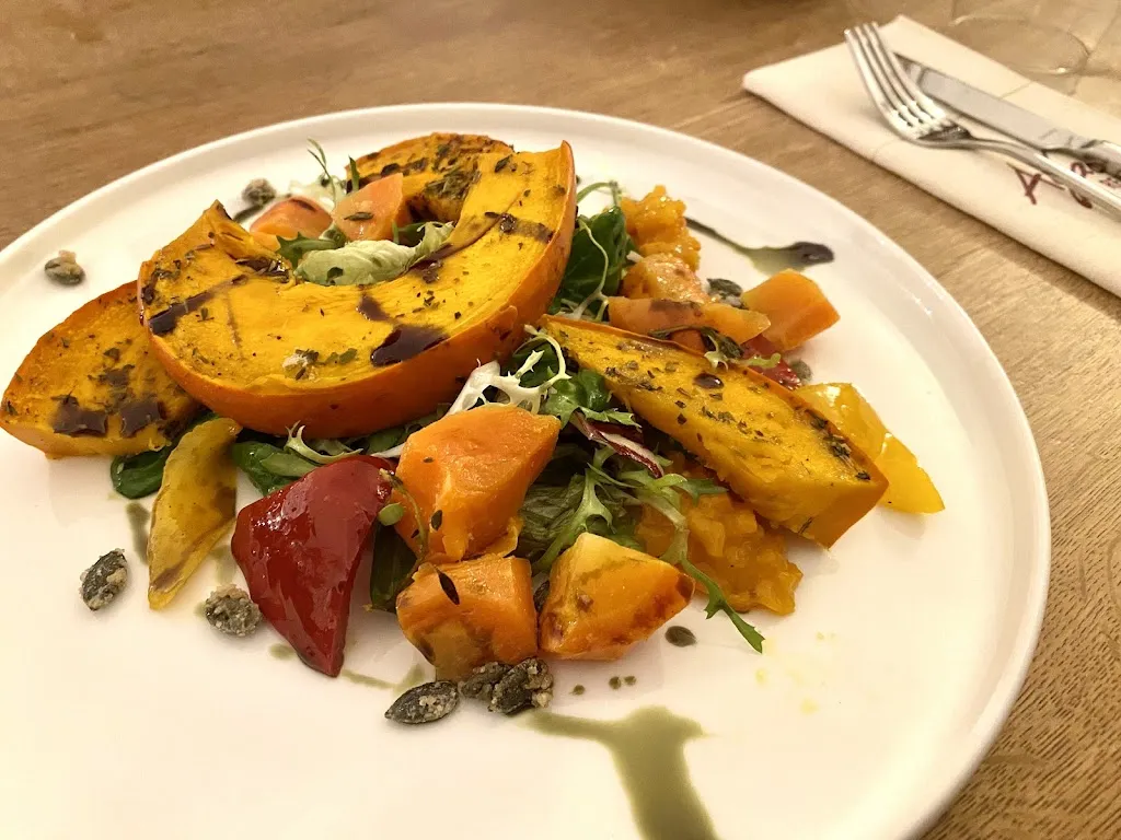 Veronika Schmalz_Reisers Zehnthof_Main_review