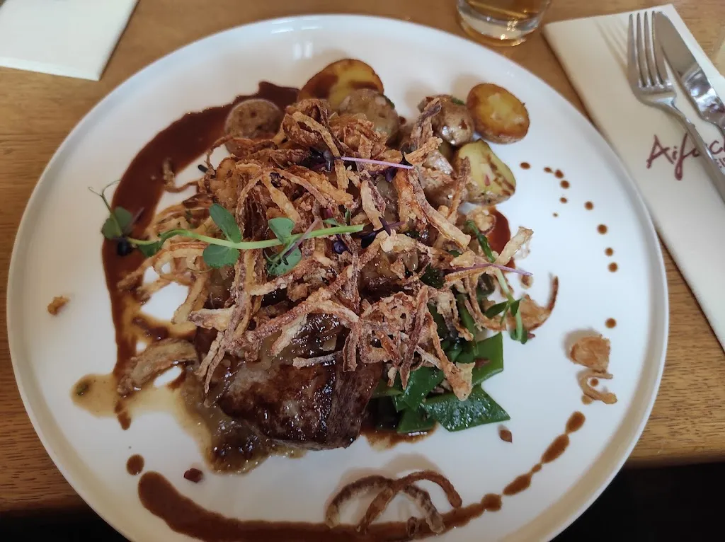 Oskar Mastalier_Reisers Zehnthof_Main_review