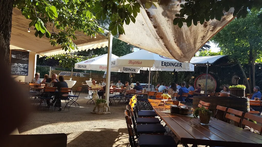 Weinhaus Schaab-Louis restaurant in Main