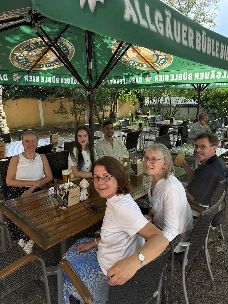 Inna Leskova_Restaurant Jägerhof_Main_review