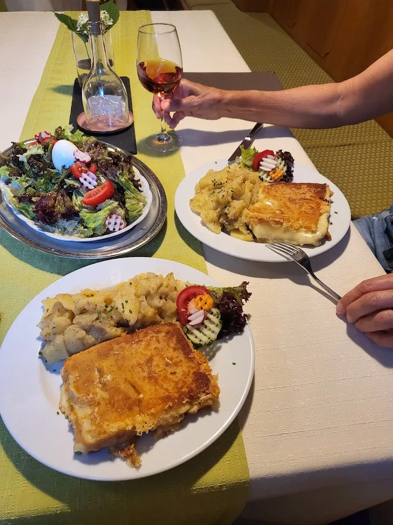 Torben Henkel_Gasthaus Mainaussicht 