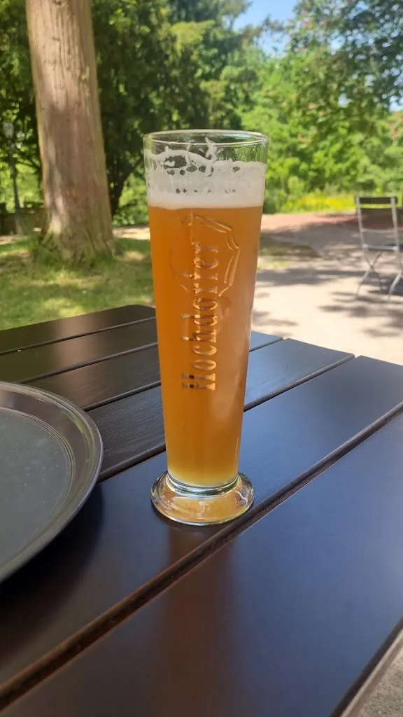 Scott HOLLIDAY_OSCARS HOTEL Biergarten_Liebenzell_review