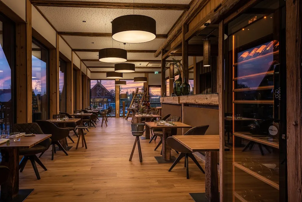 Baron.ess restaurant in Sonderhofen