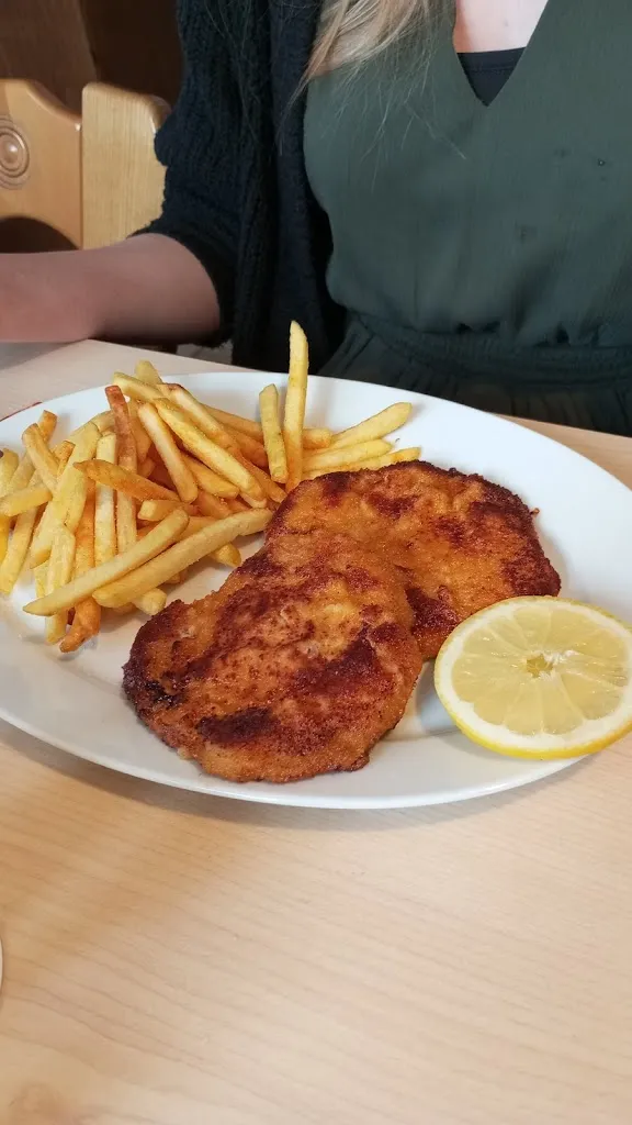 Thomas Fuesser_Dorfkneipe & Gaststätte Zum Bäck_Ramsthal_review