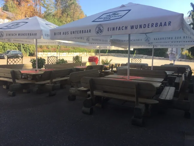 Landgasthof Schwarzwirt Gaststätte - Saal - Biergarten_Rain_slider_image_1