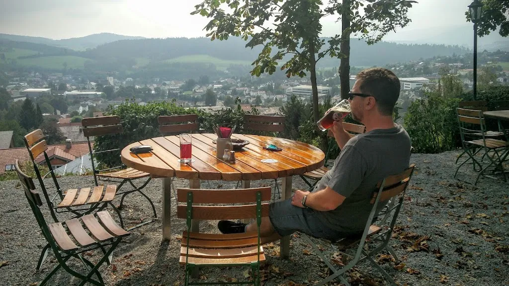 Berggasthof Hinhart restaurant in Regen