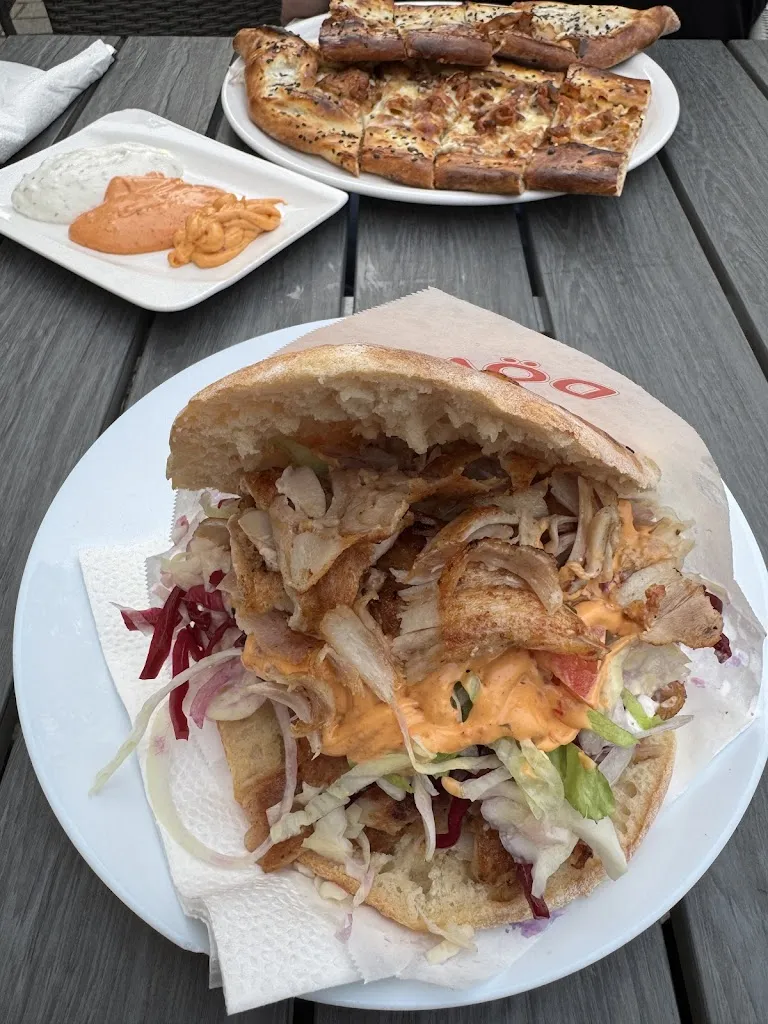 Andy Bee_Restaurant Memo_Rain_recensione