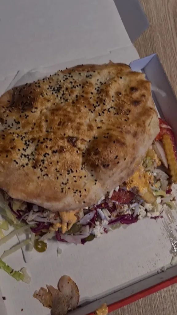 Restaurant Memo restaurant in Rain