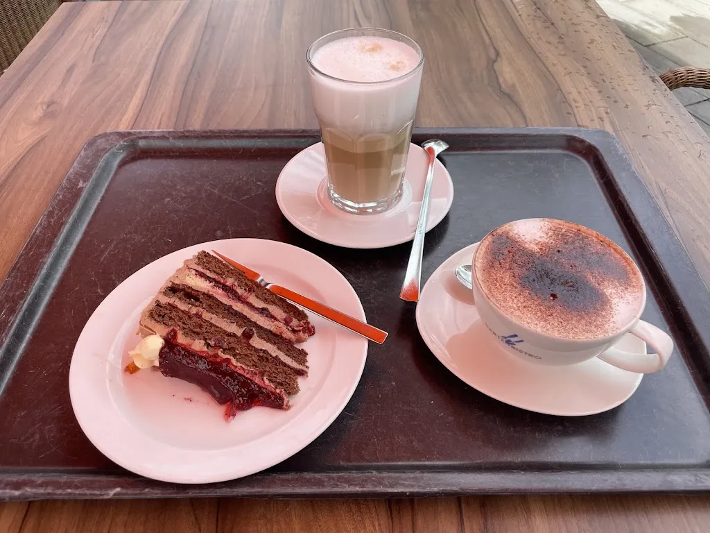 Dehner Blumenrestaurant_Rain_slider_image_3