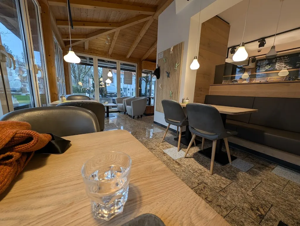 Stefan Haneder_Bäckerei Konditorei Fischerkeller_Putzbrunn_review