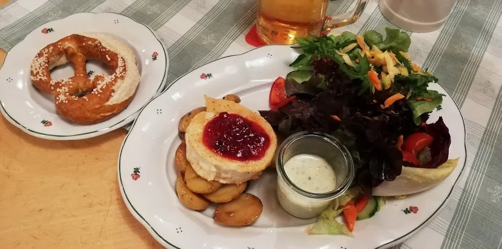 L Pinardi_Alter Wirt_Putzbrunn_review