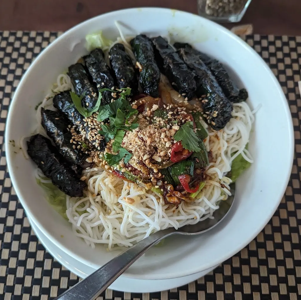 Paul_Anhs Viet_Putzbrunn_review