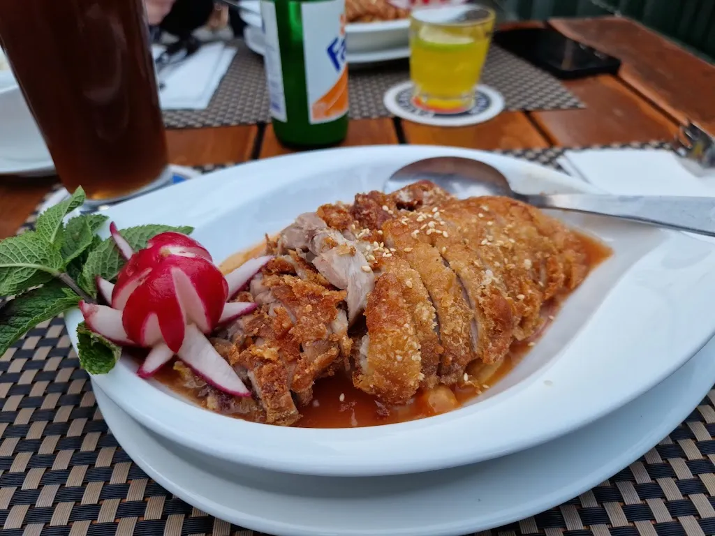 Anhs Viet_Putzbrunn_slider_image_2