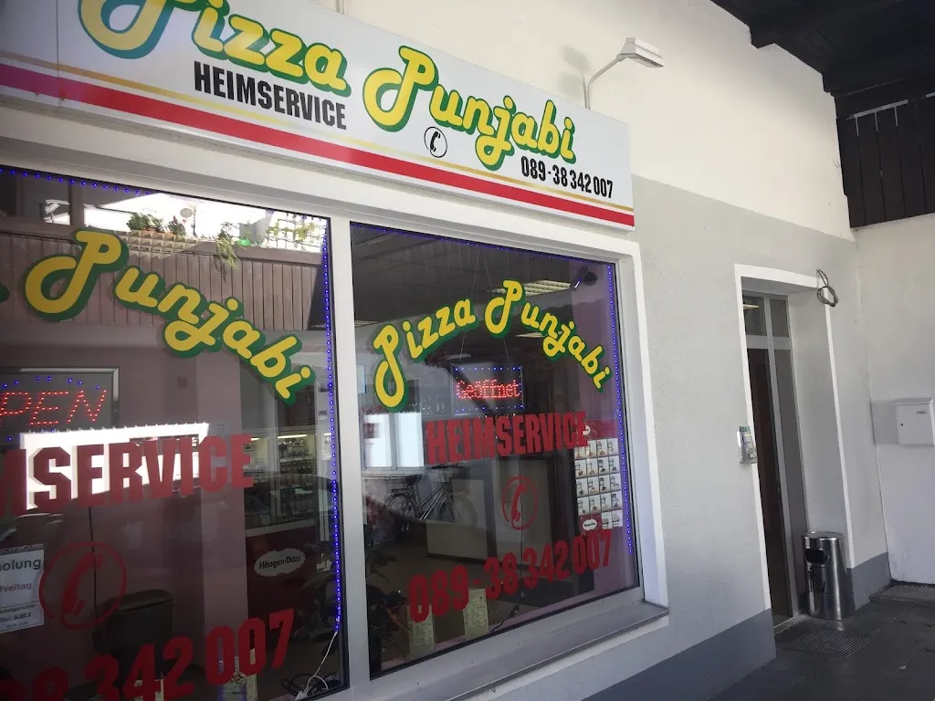 Pizza Punjabi_Putzbrunn_slider_image_3