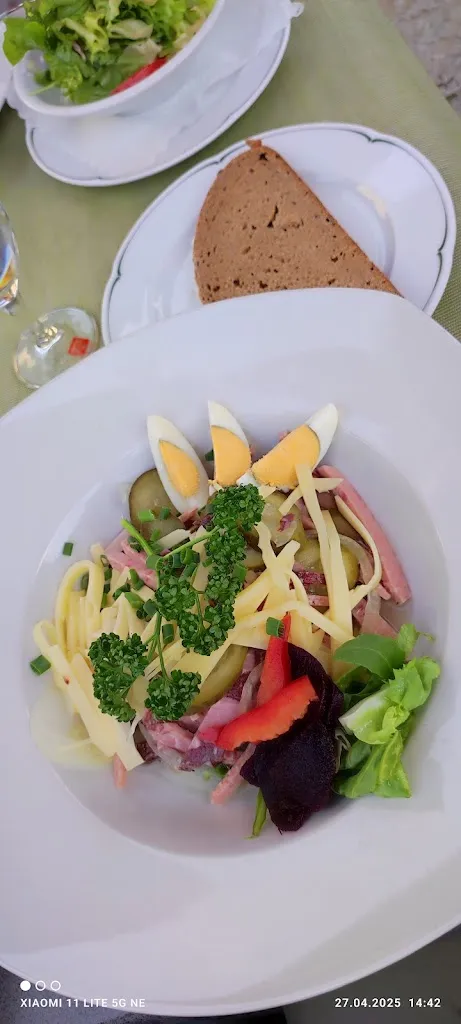 Maurice Ender_Weinhaus zum Spielberg_Randersacker_review