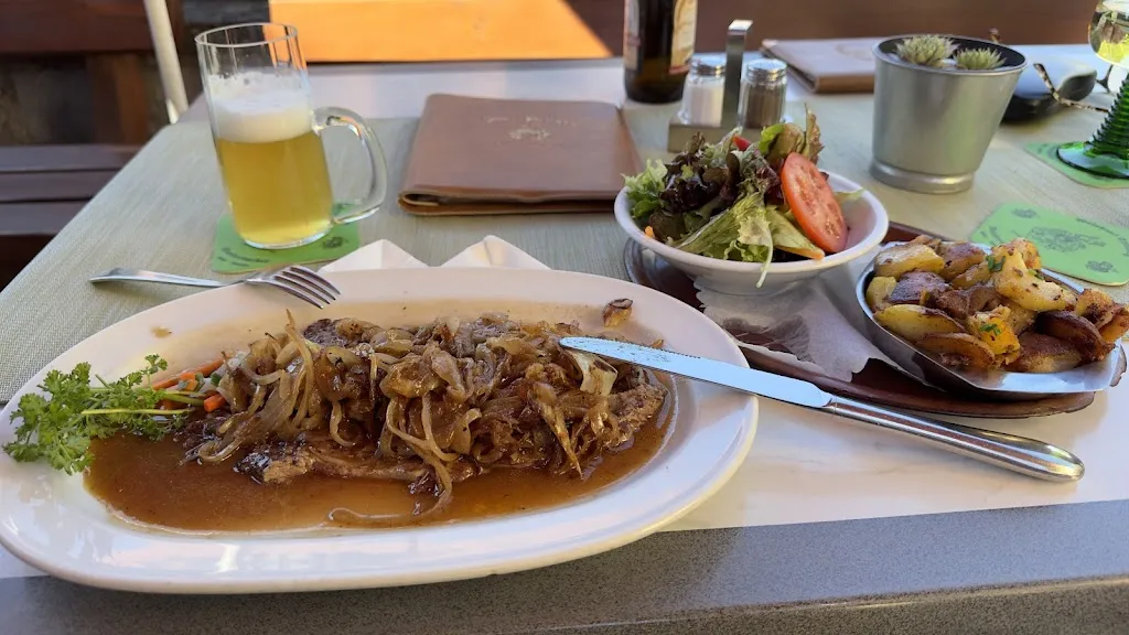 Weinhaus zum Spielberg_Randersacker_slider_image_2