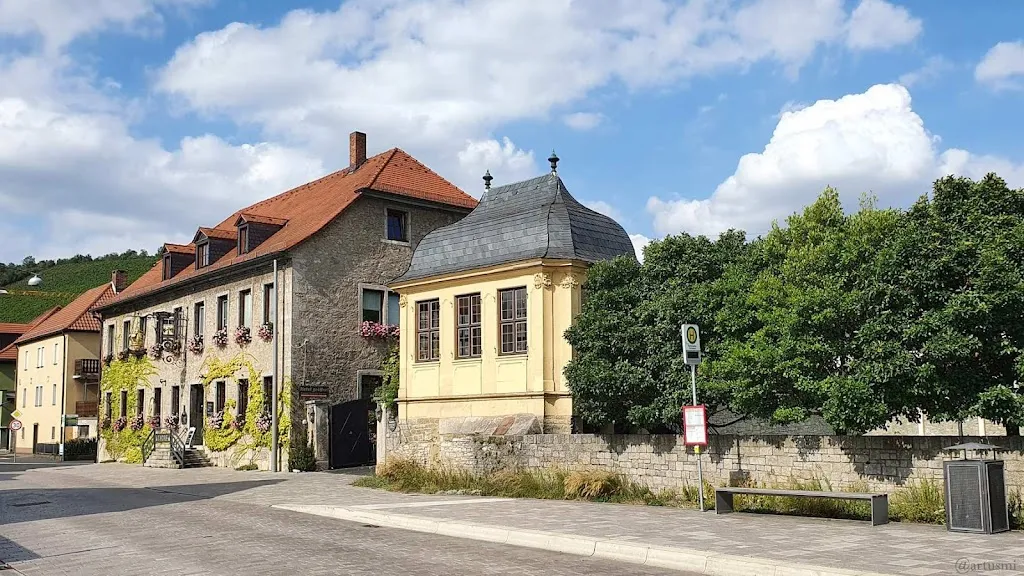 Krone restaurant in Randersacker