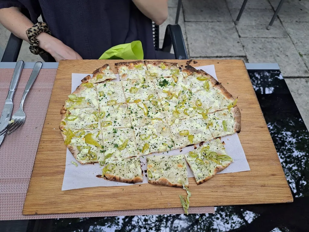 João Francisco_Gaststube Stichelfritz_Schweigen-Rechtenbach_avis