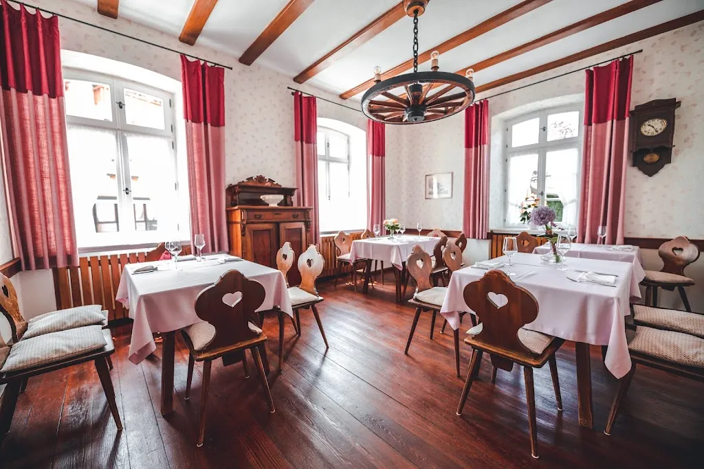 Weingut & Weinstube Jülg restaurant in Schweigen-Rechtenbach