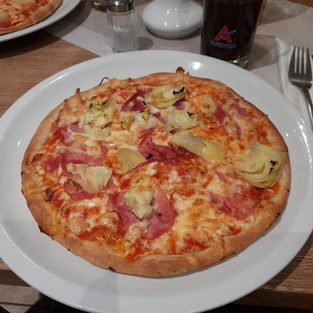 Restaurant & Pizzeria Mercy_Raubling_slider_image_2