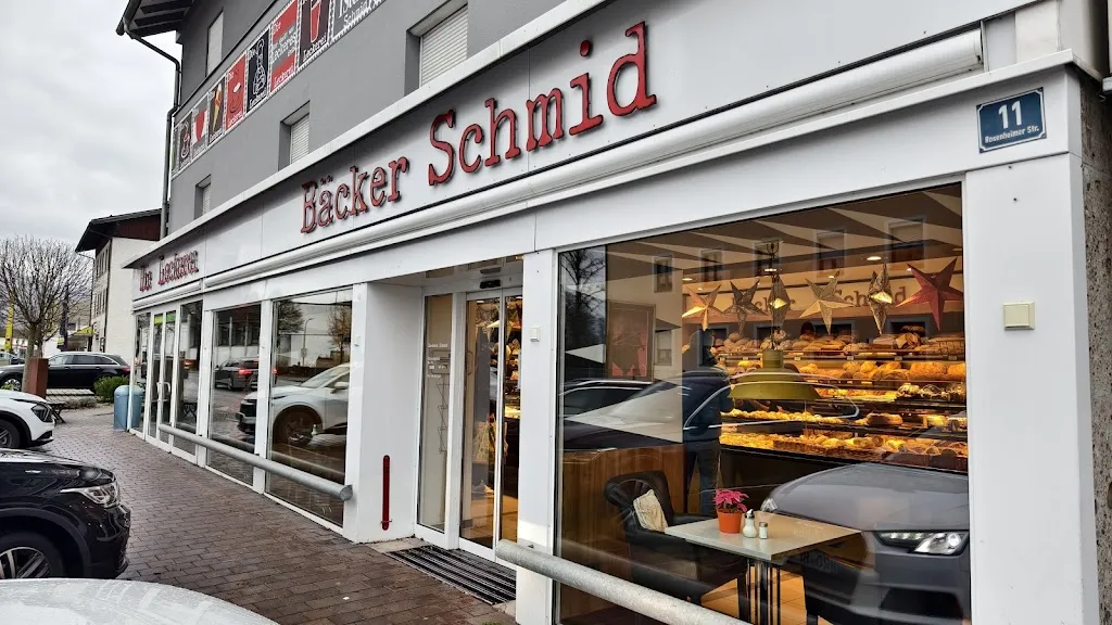 Bäckerei & Leckerei Schmid restaurant in Raubling