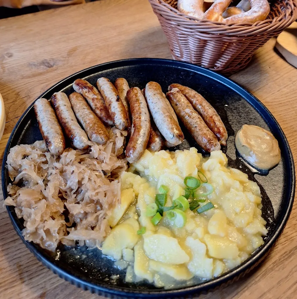 M H_Albrecht-Dürer-Stube_Nürnberg_review