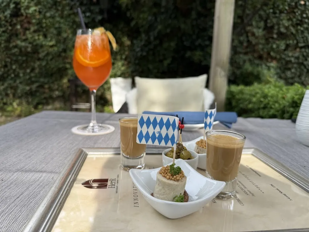 Santiago U_HerR Restaurant_Tauber_review