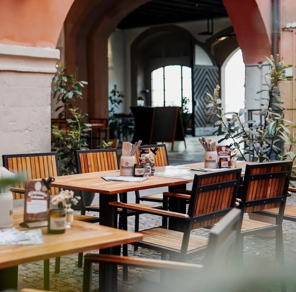 WIRTSHAUS IN HEUPORT restaurant in Regensburg