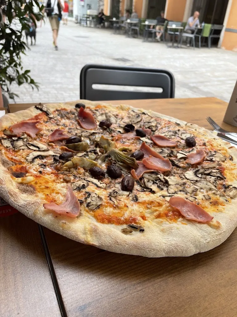 Chris Goggin_L'Osteria_Regensburg_review