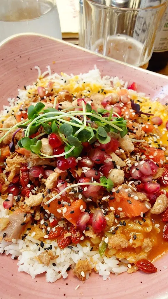 Ramon_Wanderlust_Regensburg_review