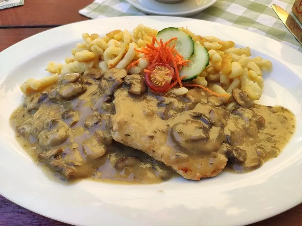 Emanuele Pagliari_Alte Kuchl_Regensburg_review