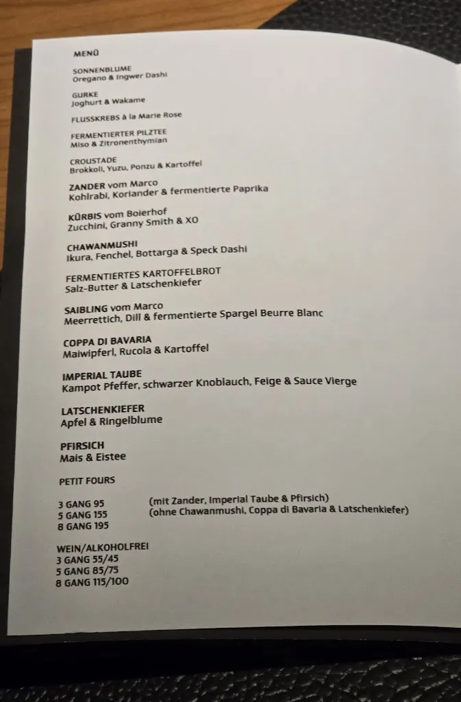 Menu_Restaurant ROTER HAHN by Maximilian Schmidt_Regensburg_image_2