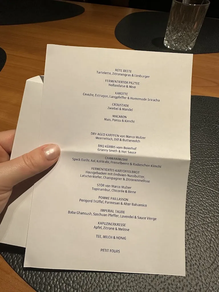 Menu_Restaurant ROTER HAHN by Maximilian Schmidt_Regensburg_image_3