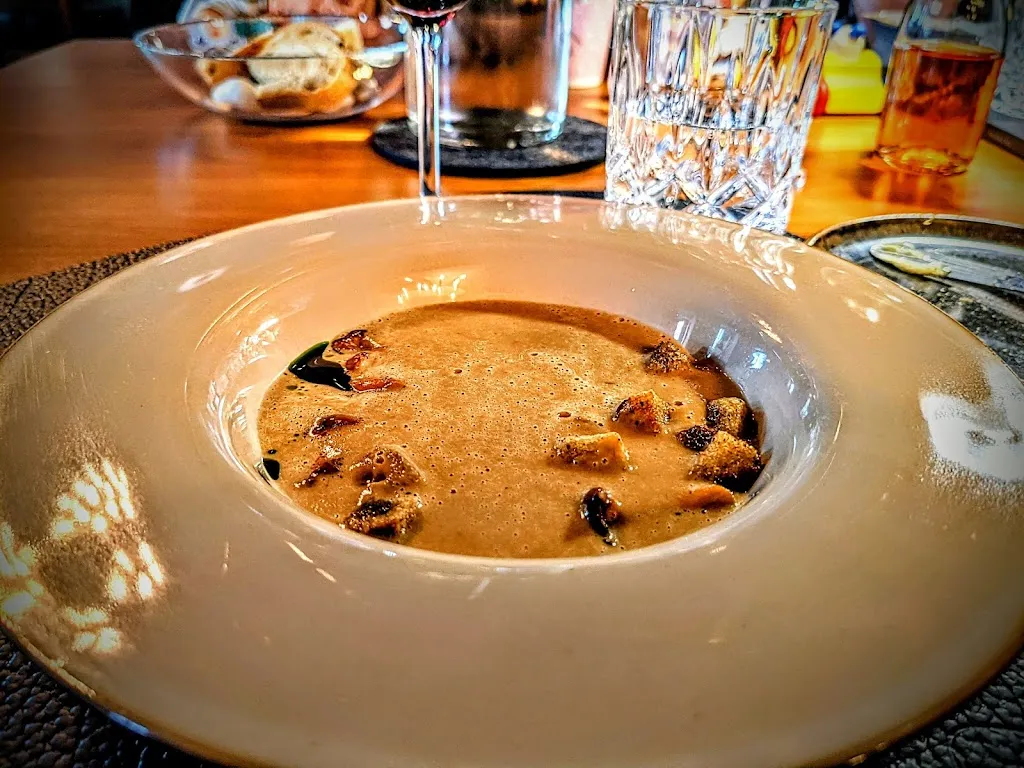 Menu_Restaurant ROTER HAHN by Maximilian Schmidt_Regensburg_image_8