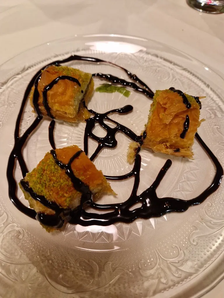 Maryam Jahanbakhshi_DUHOK Grill-Restaurant_Regensburg_review