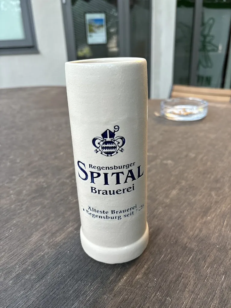 Sabir Taghizadeh_Spitalgarten_Regensburg_review