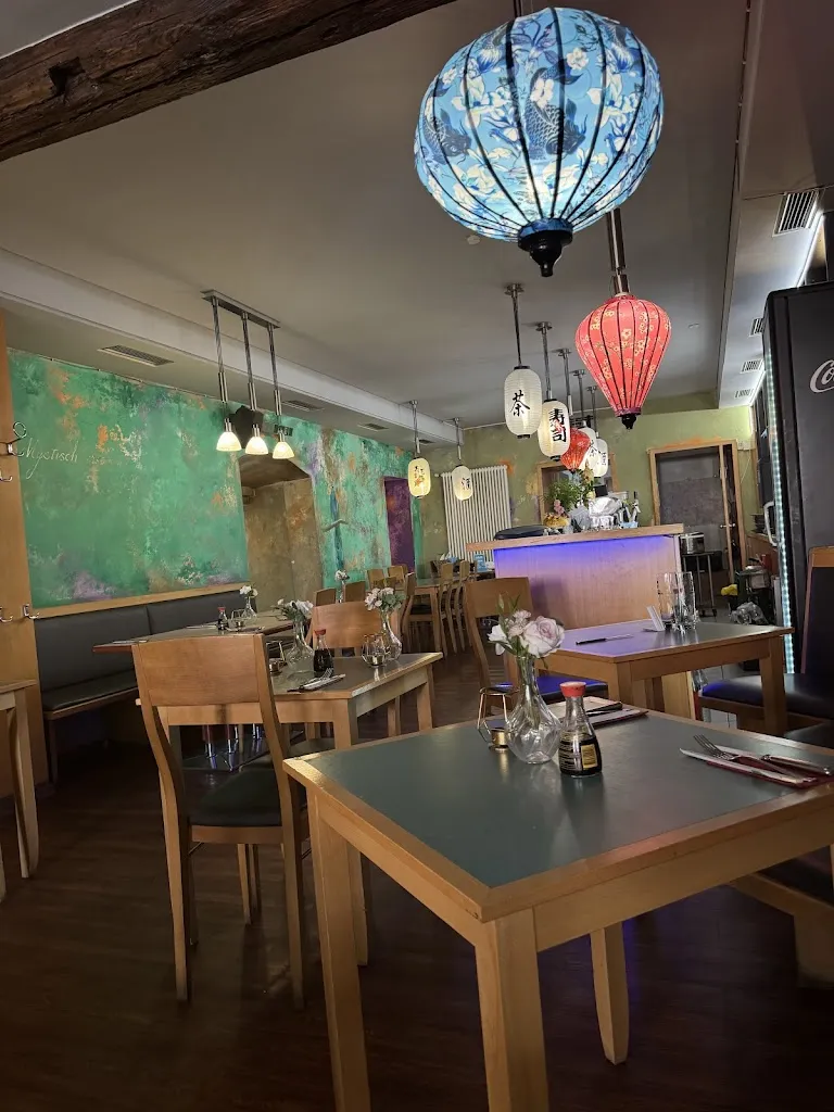 dragonbirds restaurant in Regensburg