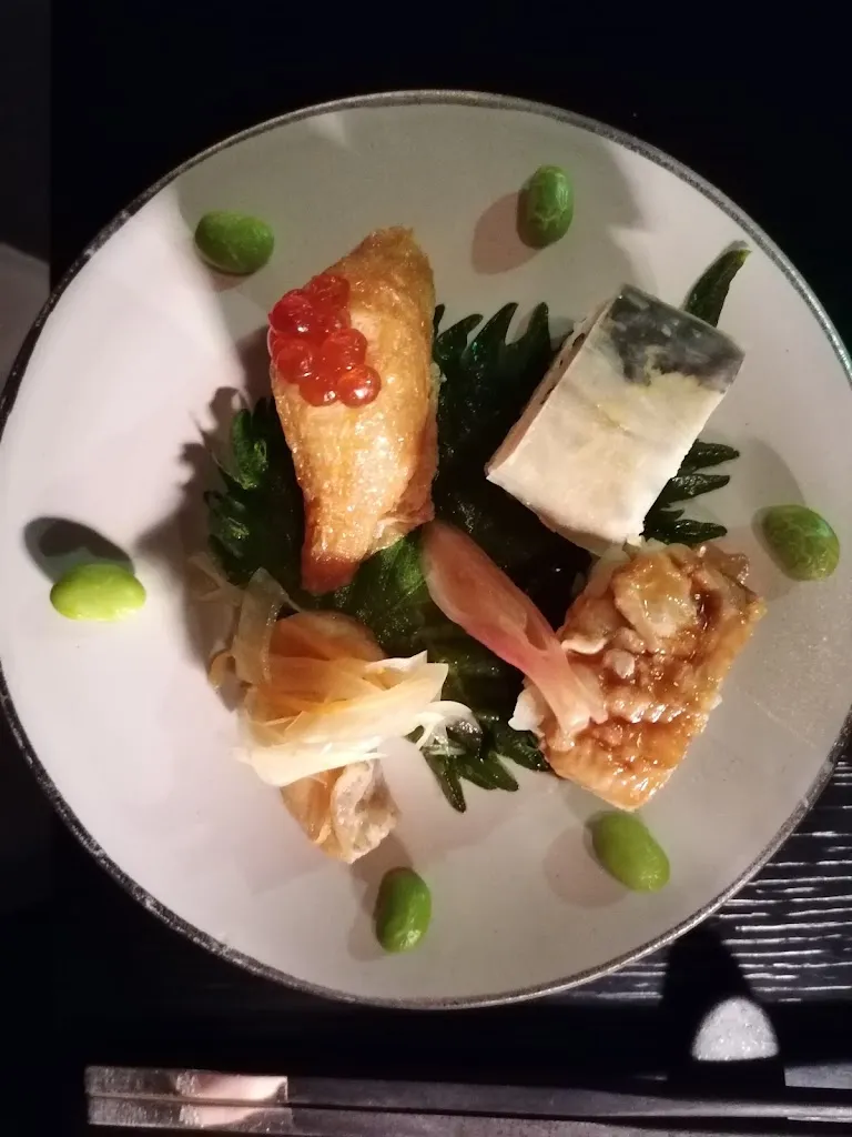 Tatiane Bernardino_Aska_Regensburg_review